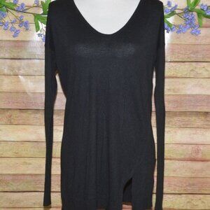 Splendid Ladies L Black Long Sleeve Pullover V-Neck Thin Knit Shirt Top Size L